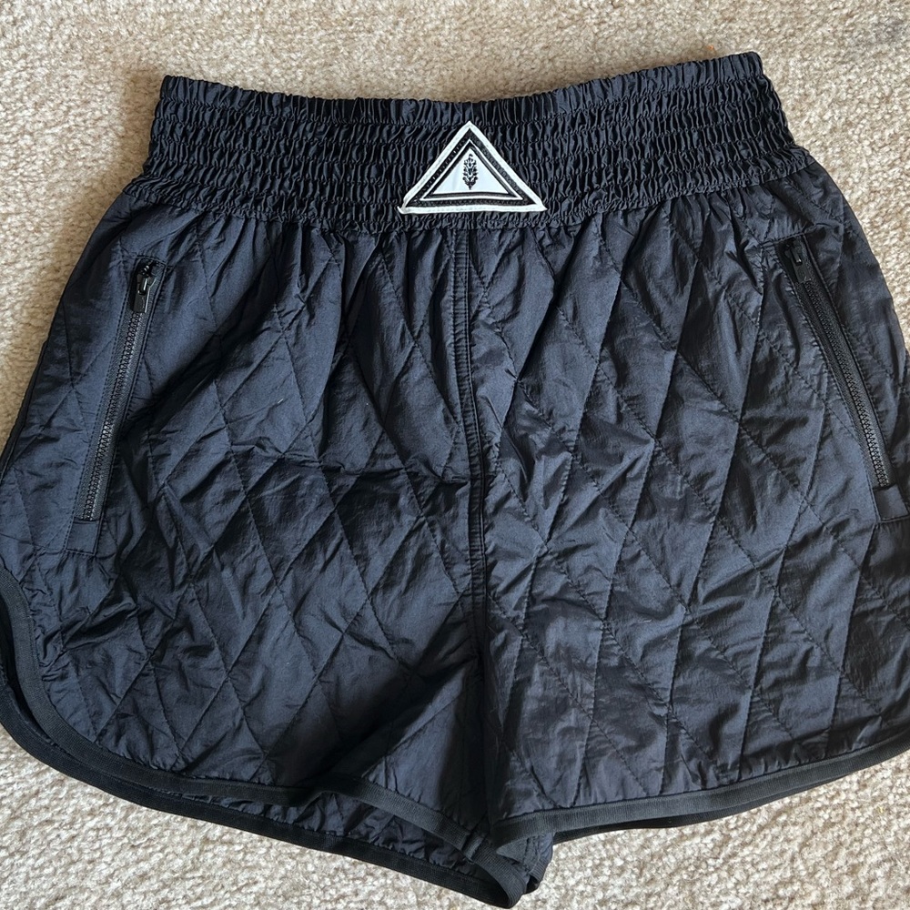 Fp movement Black Quilted Shorts Large Free People NEW NWT Athletic Nylon